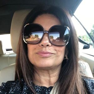 Meet your Posher, Laura